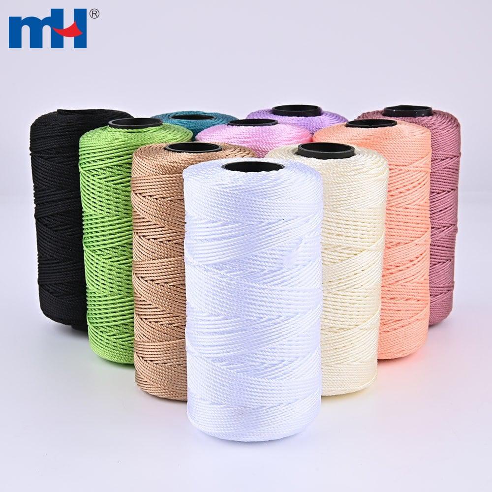 Dreifach gedrehtes Garn aus 100 % Polypropylen zum Handstricken