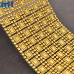 Cinta de malla brillante tachonada de pedrería