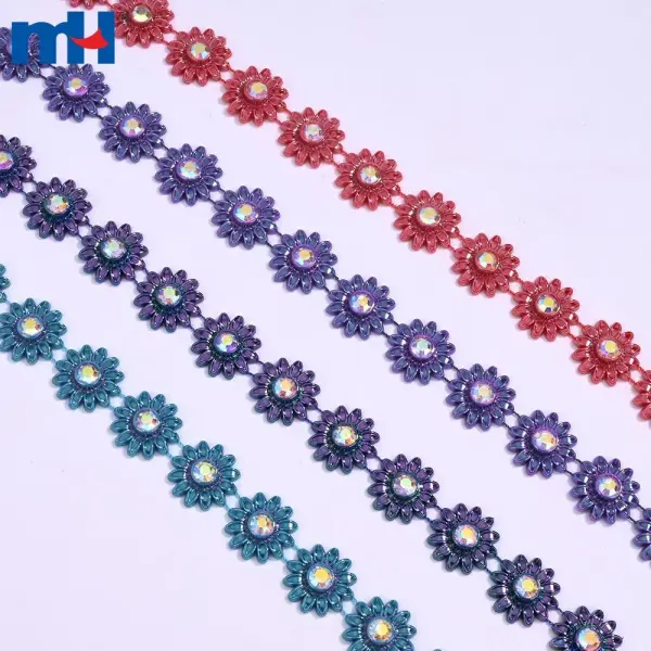 19mm Rhinestone Daisy Flower Embellishment - Sparkling Floral Embellishment