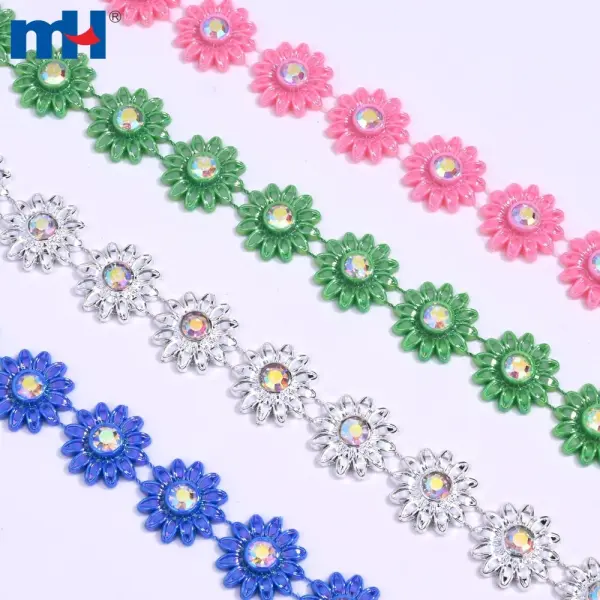 19mm Rhinestone Daisy Flower Embellishment - Sparkling Floral Embellishment