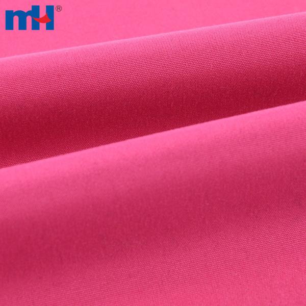 Tissu en polyester microfibre teint uni