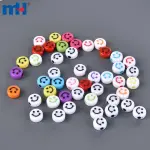 Cuentas de letras para pulseras y collares.