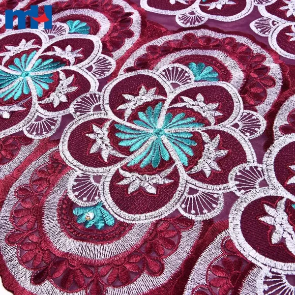 İsviçre dantel kumaşı