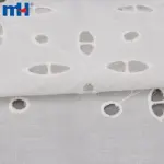 Tkanina bawełniana z koronkowym otworem