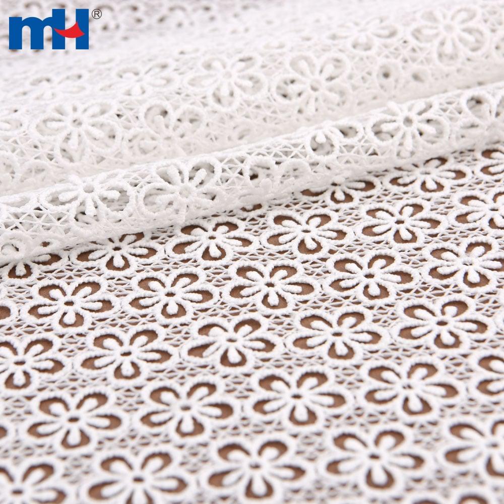 Her tarafı dantel kumaş
