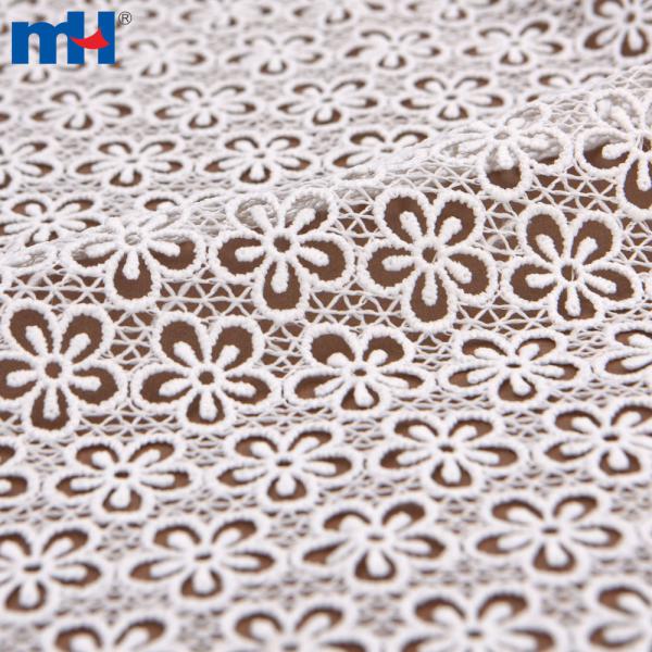 Her tarafı dantel kumaş