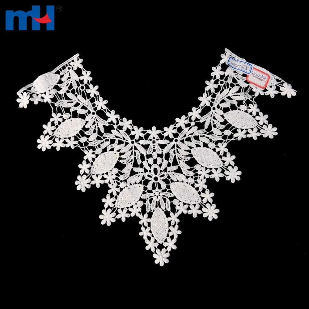 Embroidered lace collar