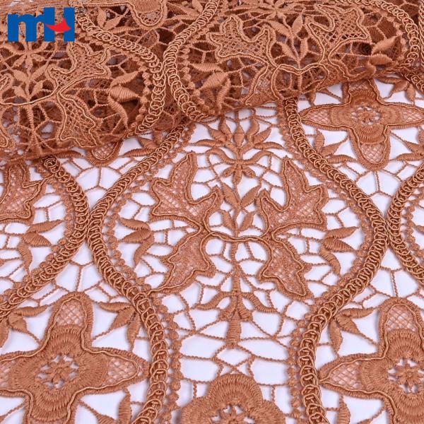 Guipure lace fabric