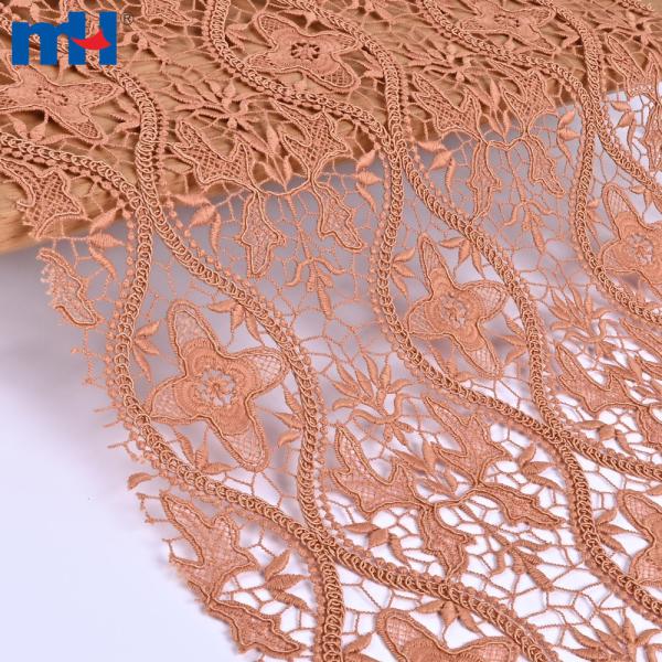 Guipure lace fabric