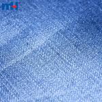 Stretchstoff aus 98 % Baumwolle und 2 % Elasthan für Jeans