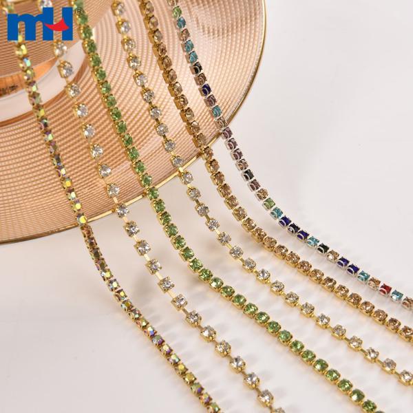 Cucire il rivestimento della catena di strass di cristallo