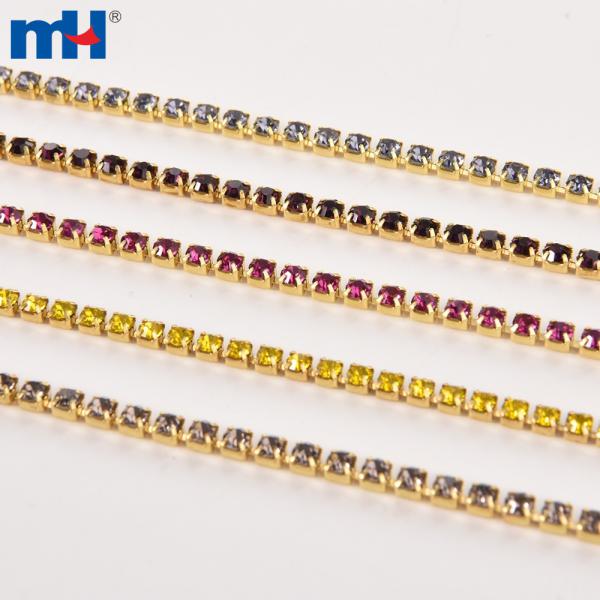 Cucire il rivestimento della catena di strass di cristallo