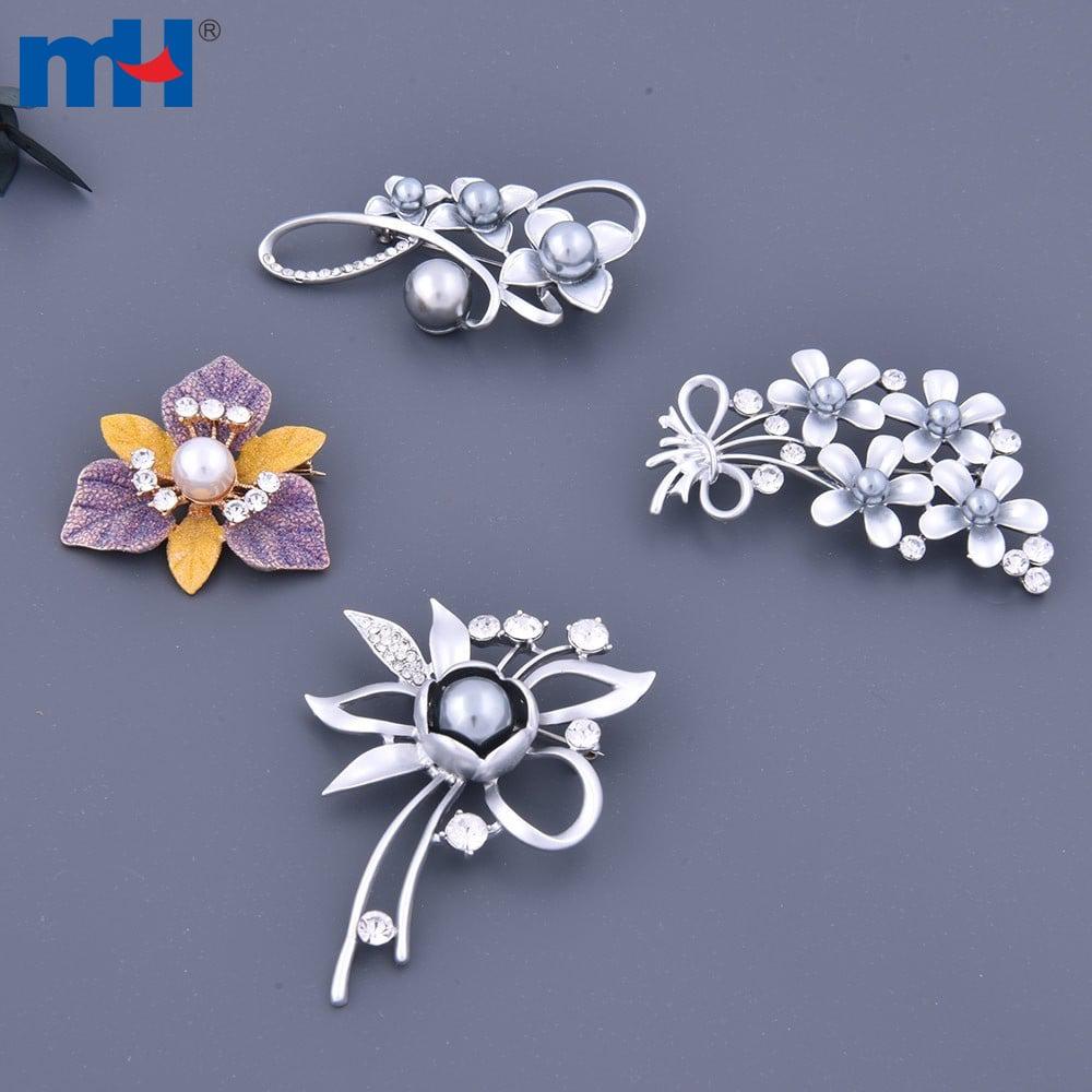 Rhinestone brooch pin