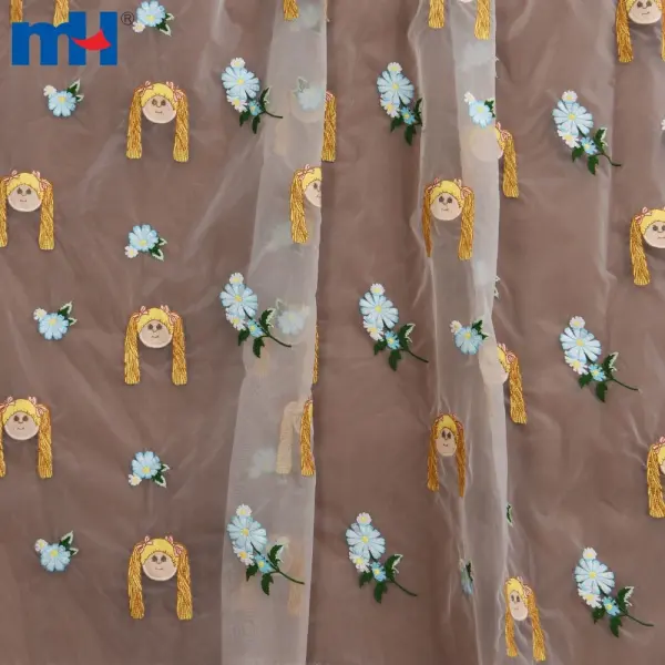 Mit Blumen bestickter Organzastoff