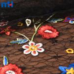 Spitzenstoff mit floraler Mesh-Stickerei