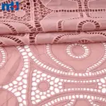 Unternehmen, das Spitzenstoffe aus Polyester herstellt
