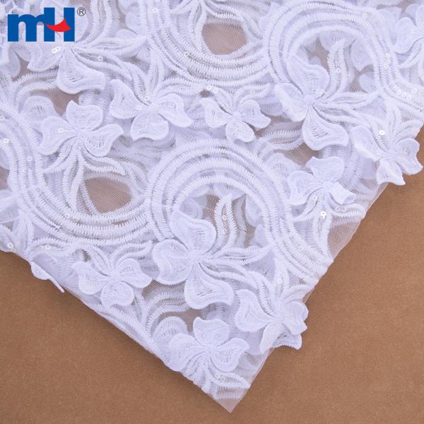 Pizzo in rete ricamato 3D