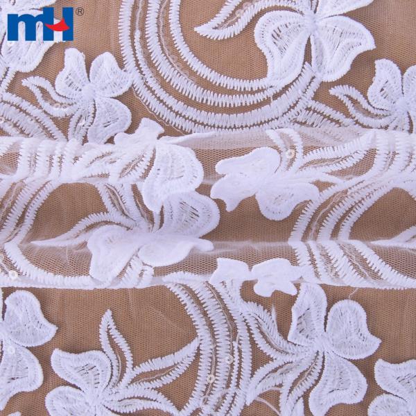 Pizzo in rete ricamato 3D
