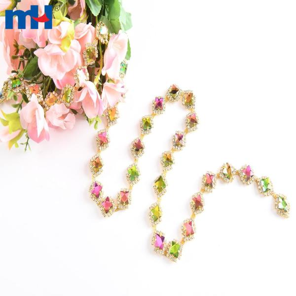 Wholesale sparkling rhinestone chain