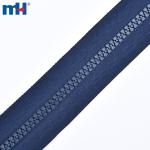 No.5 resin zipper with O/E and A/L O-ring puller