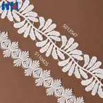 Decorazione in pizzo a foglia