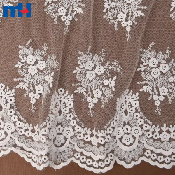 Tessuto a rete ricamato floreale bianco antico