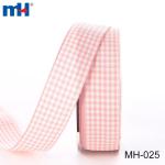 Wire edge patterned ribbon