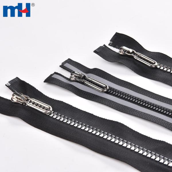 Plastic/resin zipper in different colours