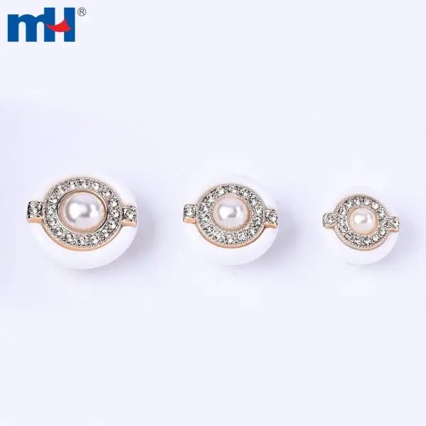 Wholesale 28L 34L 40L rhinestone plastic buttons