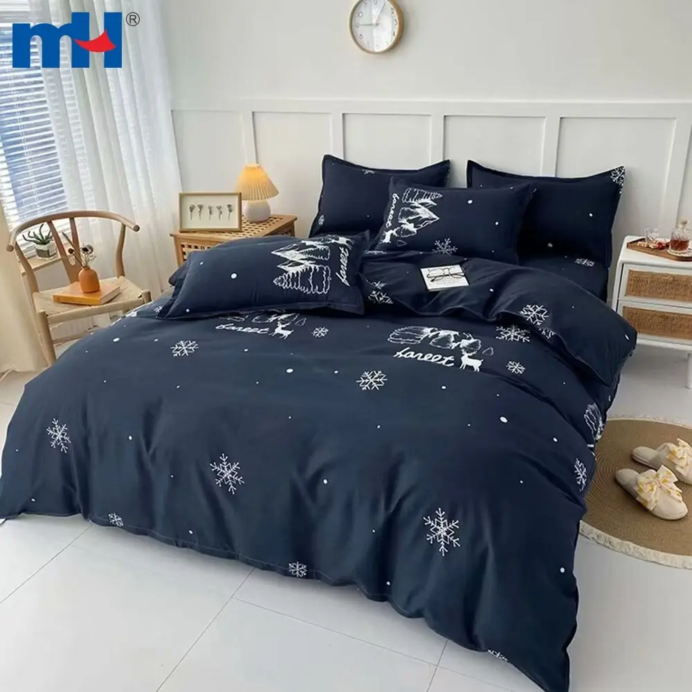 Set biancheria da letto in quattro pezzi realizzato in fibra di poliestere