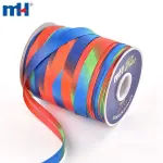 Ruban de biais en satin arc-en-ciel pour sceller les bords bruts
