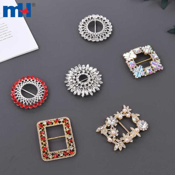 Sliding scarf clasp