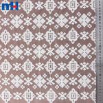 Gesticktes Netzgewebe aus recyceltem Polyester