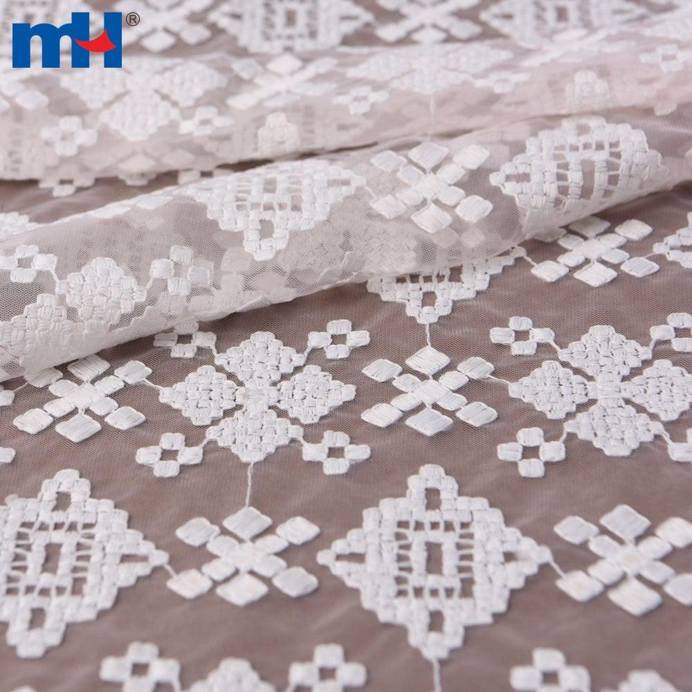 Gesticktes Netzgewebe aus recyceltem Polyester
