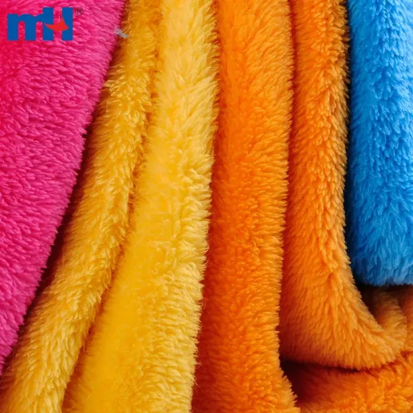Durable soft 100% polyester velvet fabric