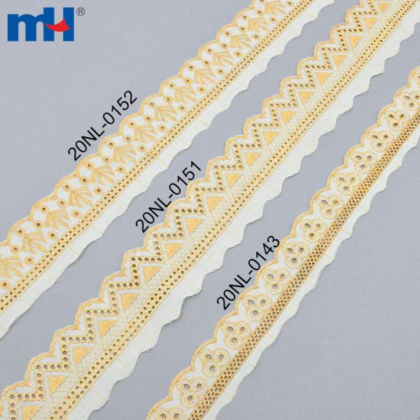 TC dantel qirrasi oltin ip bilan tikilgan