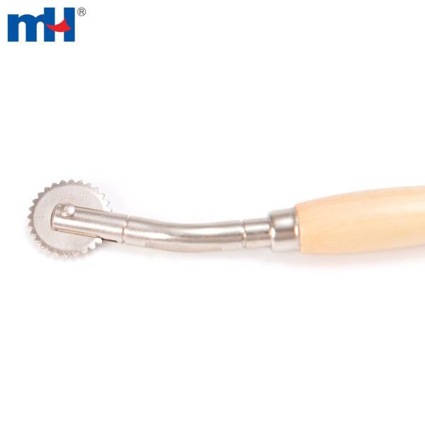 Tracing wheel with wooden handle
