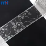 Fita de Natal feita de organza com arame