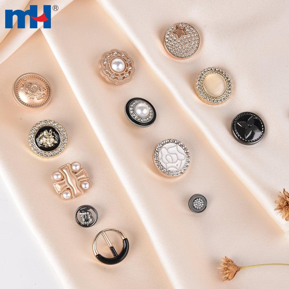 Pearly button